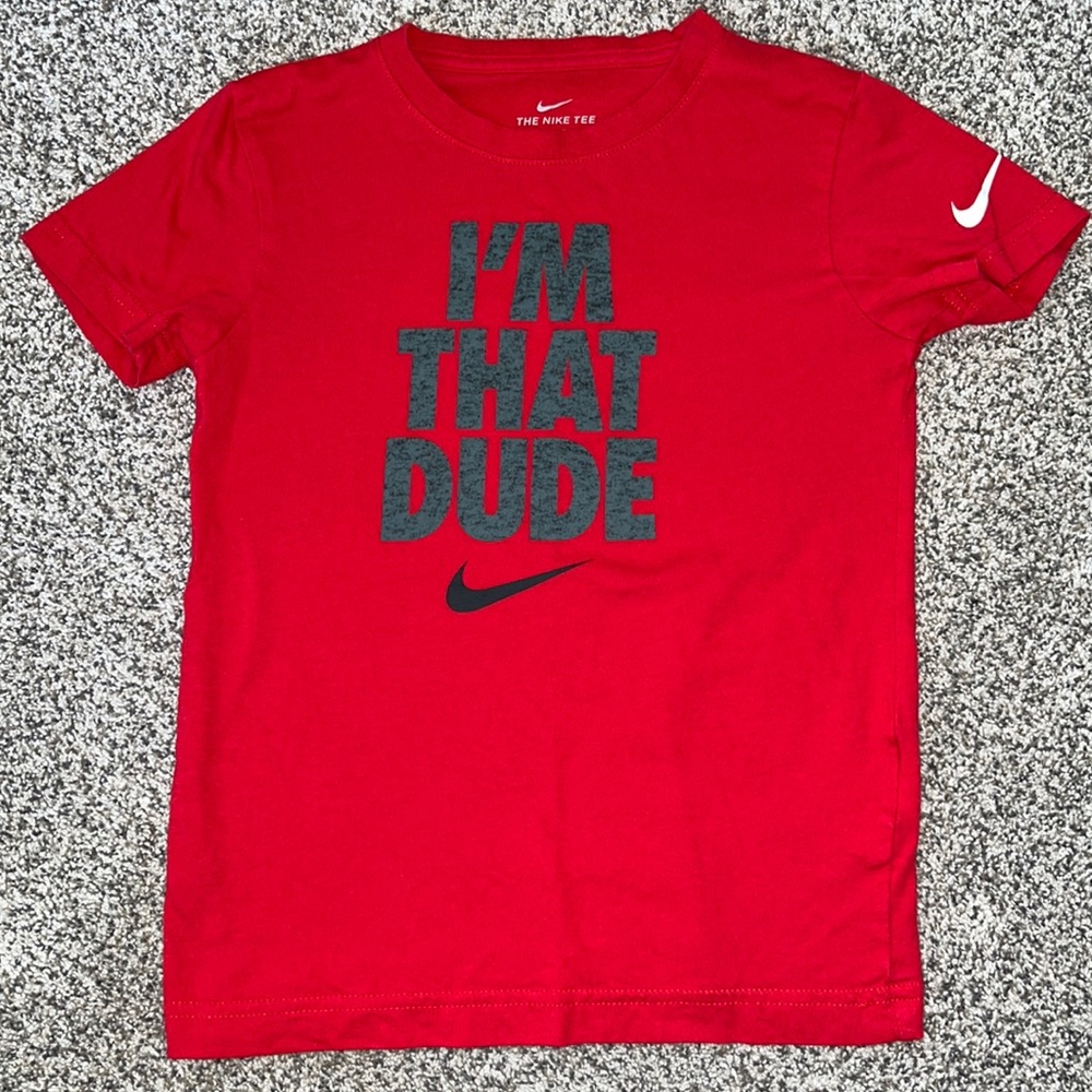 Nike boys size 6 red graphic tee - GREAT condition